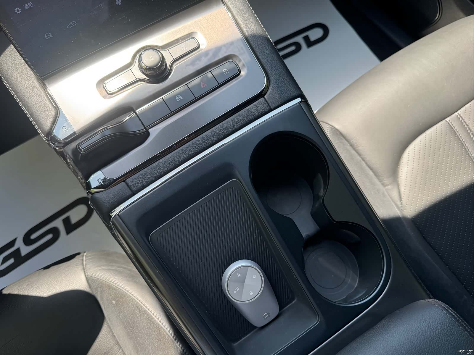 NIO ES6, 2019 10