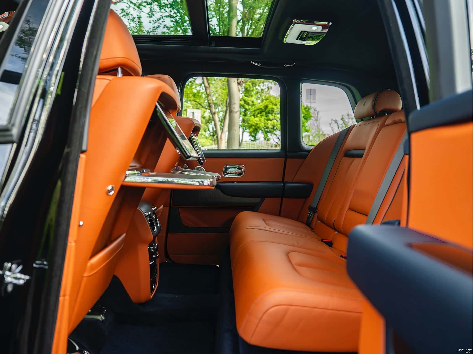 Rolls-Royce Cullinan, 2020 11