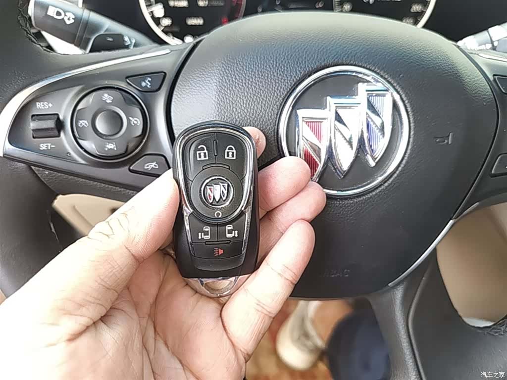 Buick GL8, 2021 9