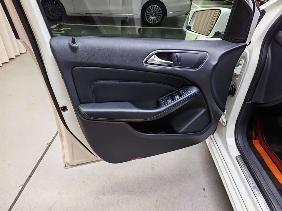 Mercedes-Benz Class B