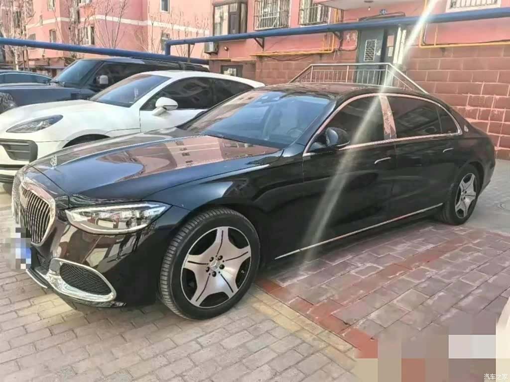 Maybach S-Class, 2023 1