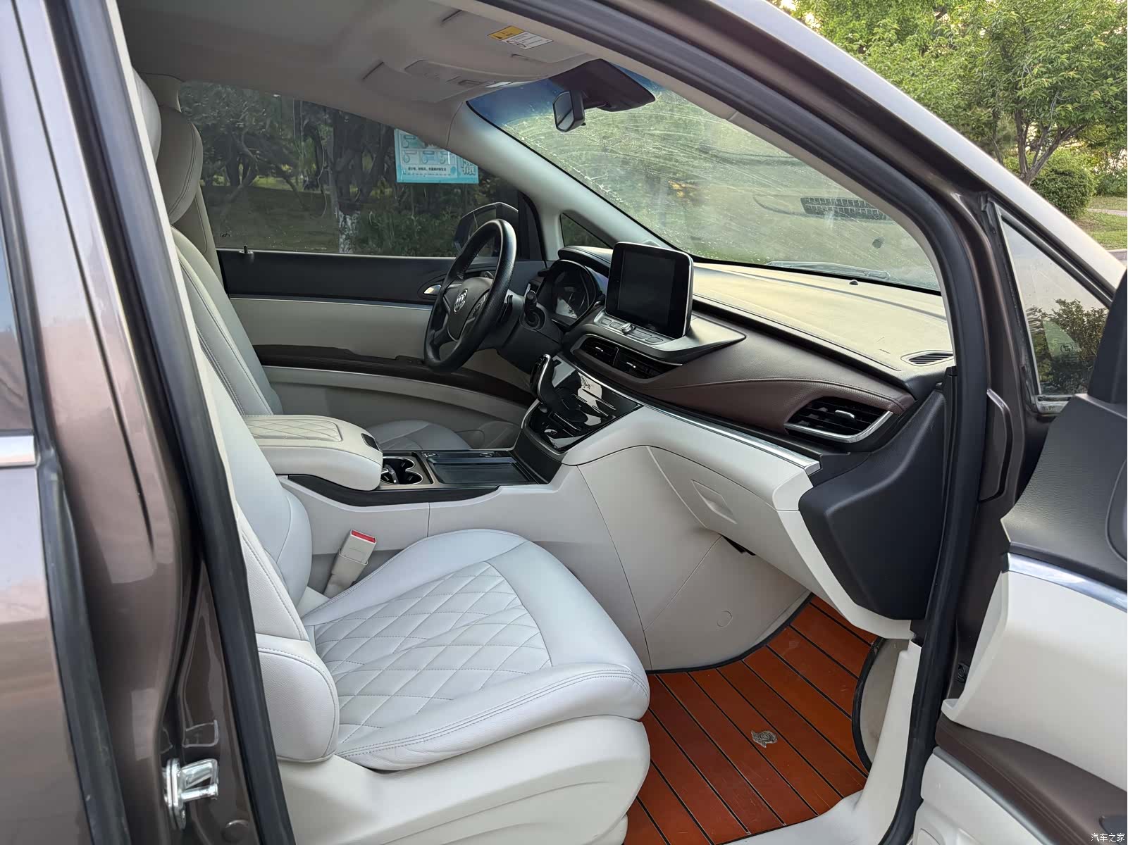 Buick GL8, 2020 6