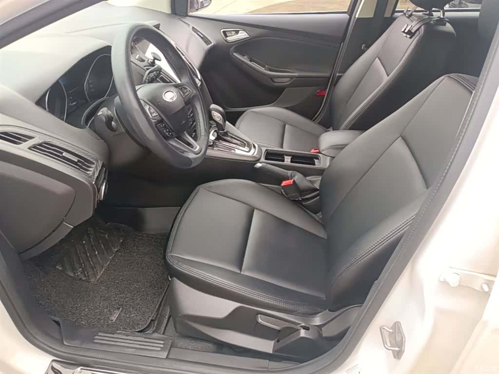 Ford Focus, 2017 15