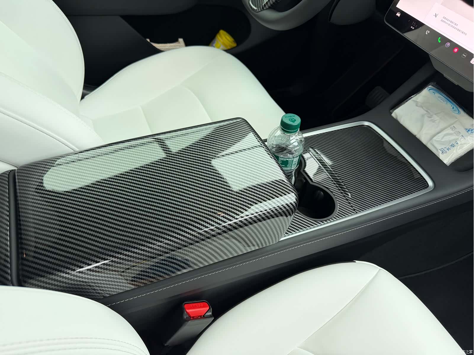 Tesla Model Y, 2023 9