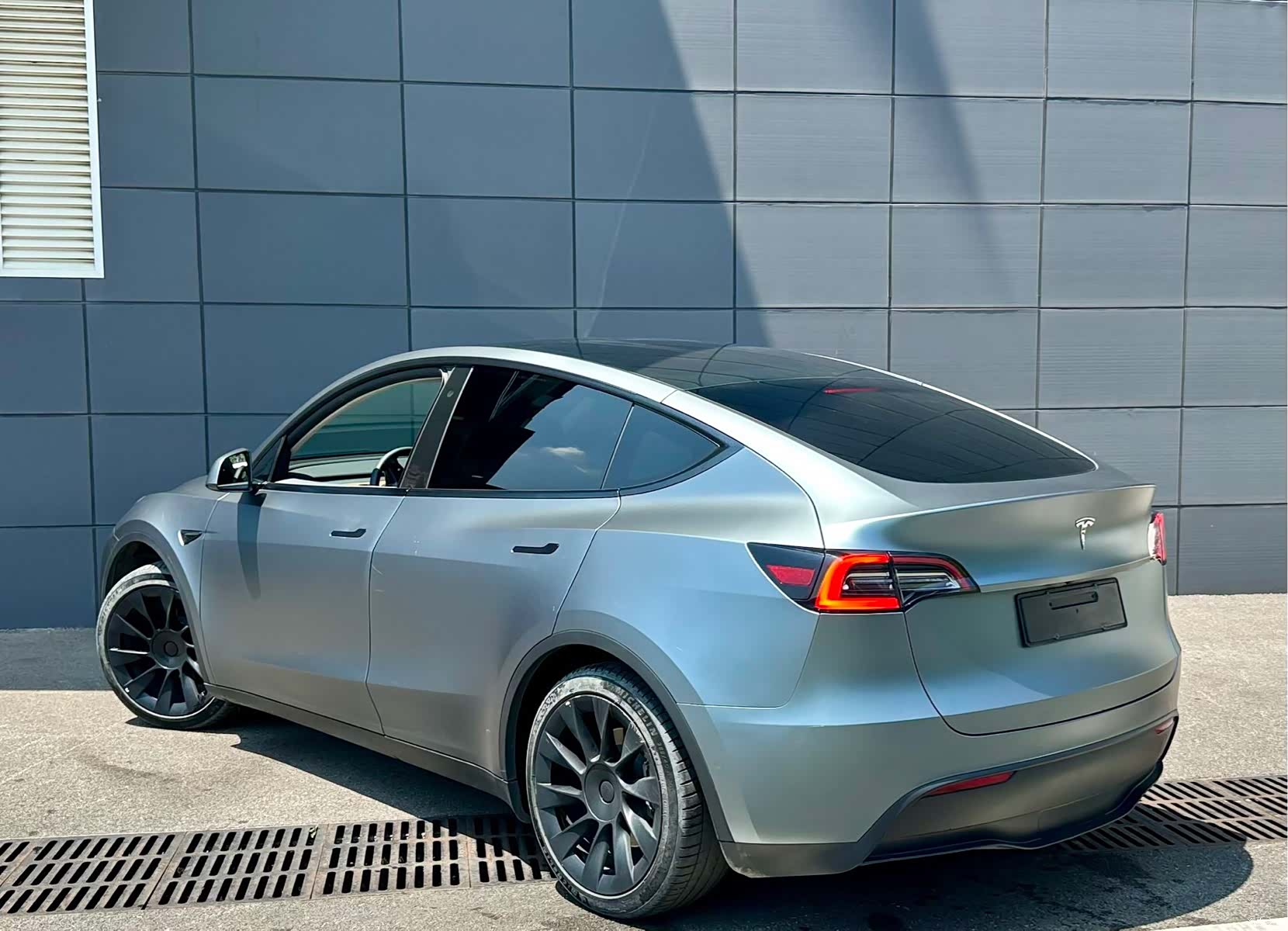 Tesla Model Y, 2021 10