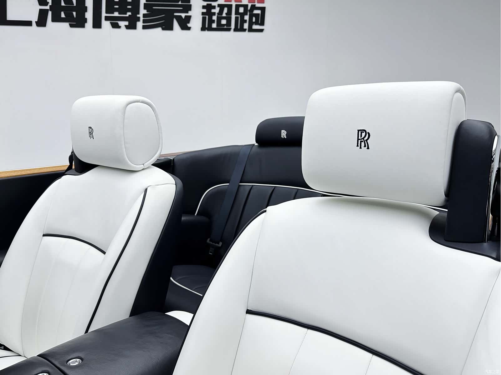 Rolls-Royce Phantom, 2011 17
