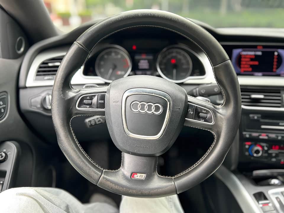 Audi S5
