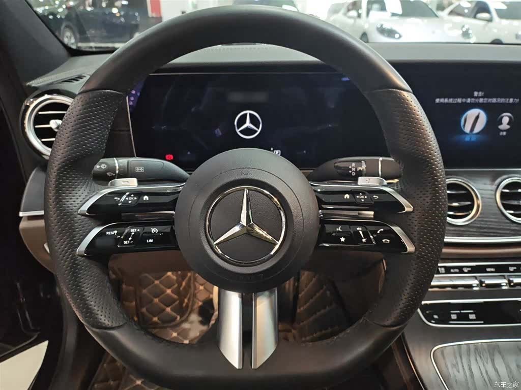 Mercedes-Benz E-Class, 2022 11