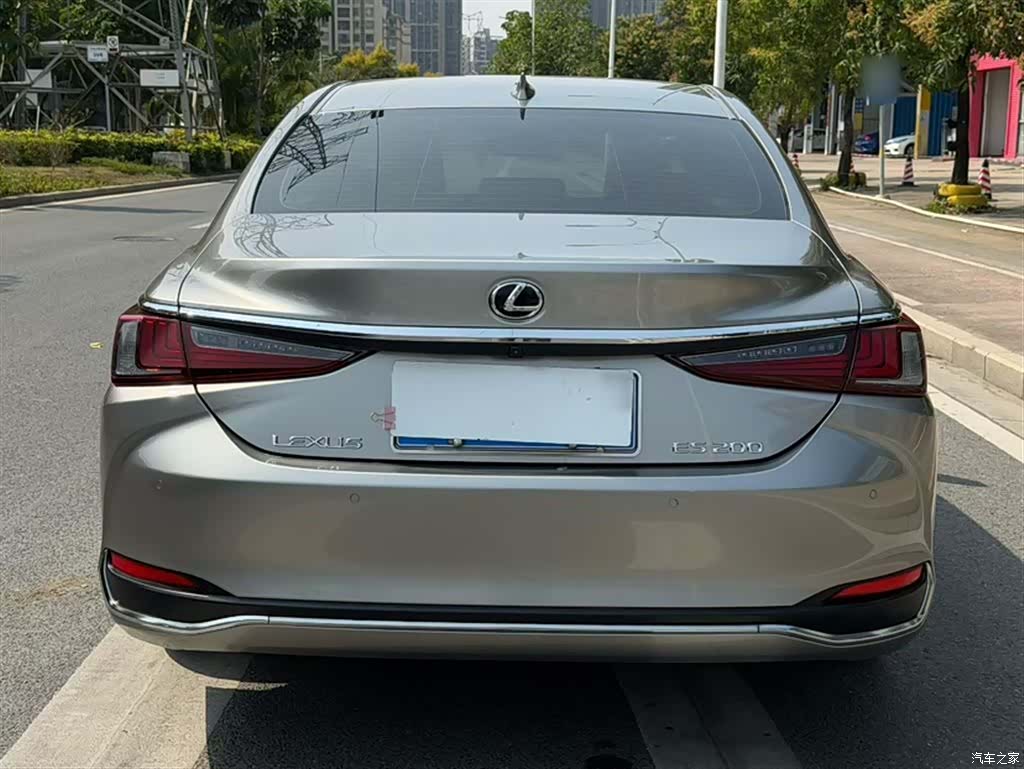 Lexus ES, 2021 25