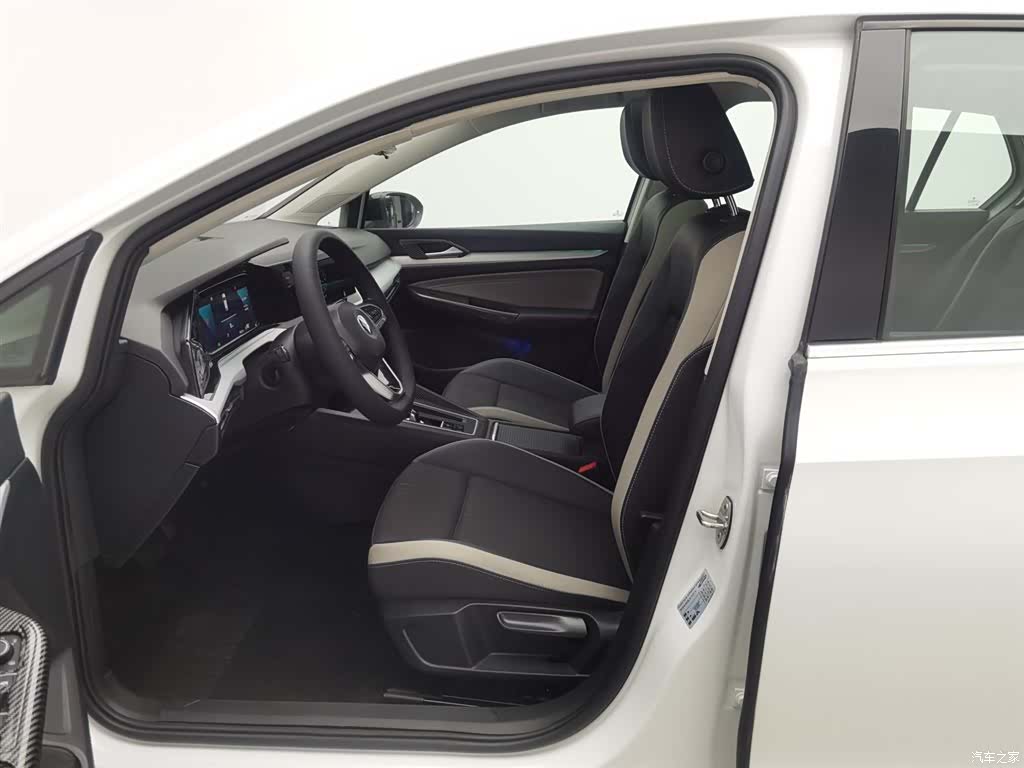 Volkswagen Golf, 2021 10