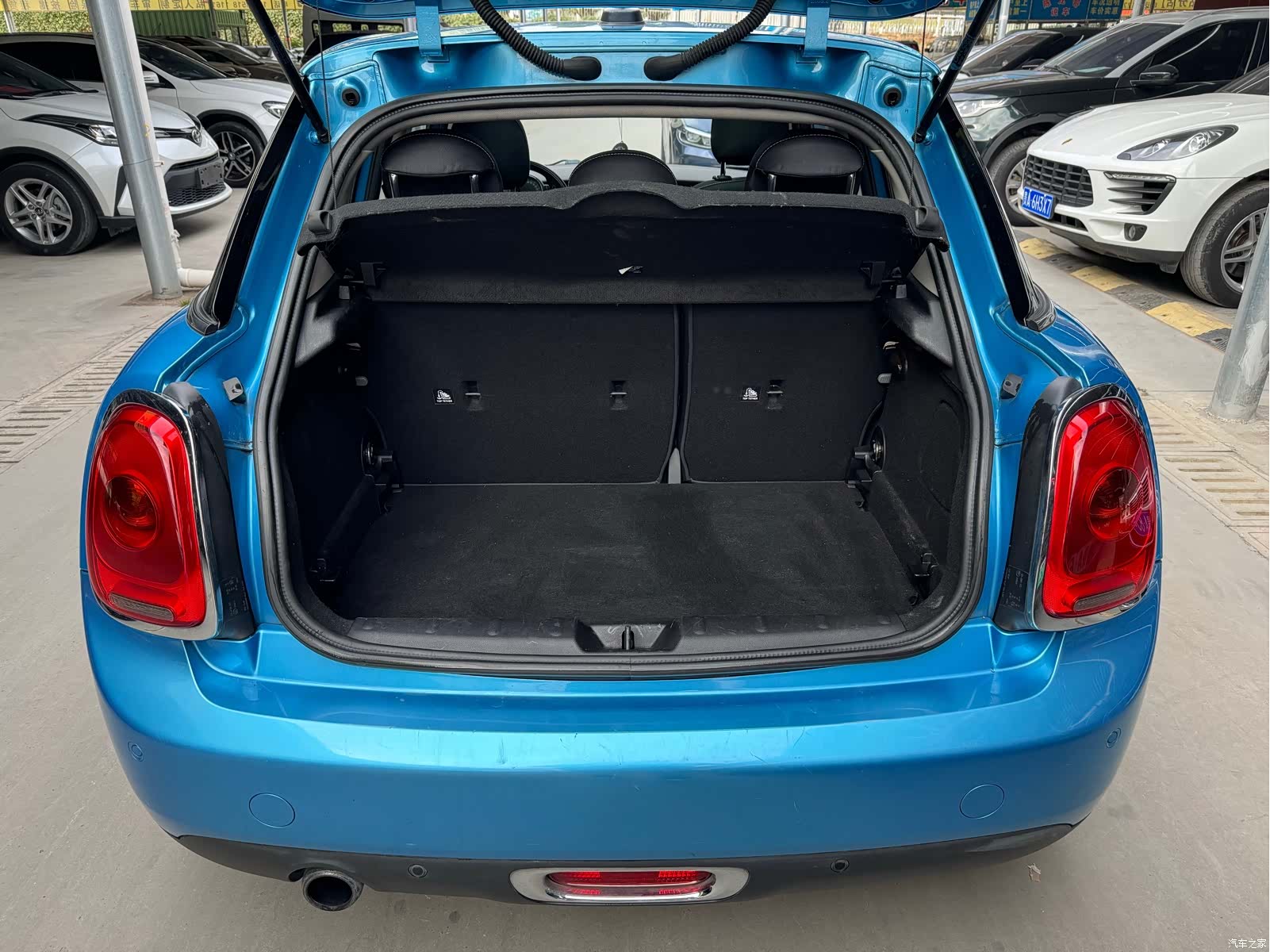 Mini ONE, 2015 13