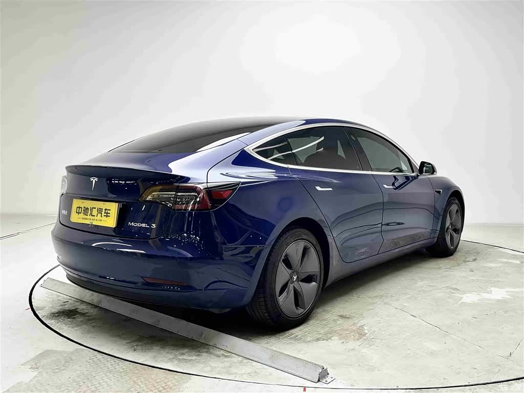 Model 3, 2020 17