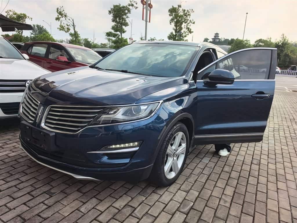 Lincoln MKC