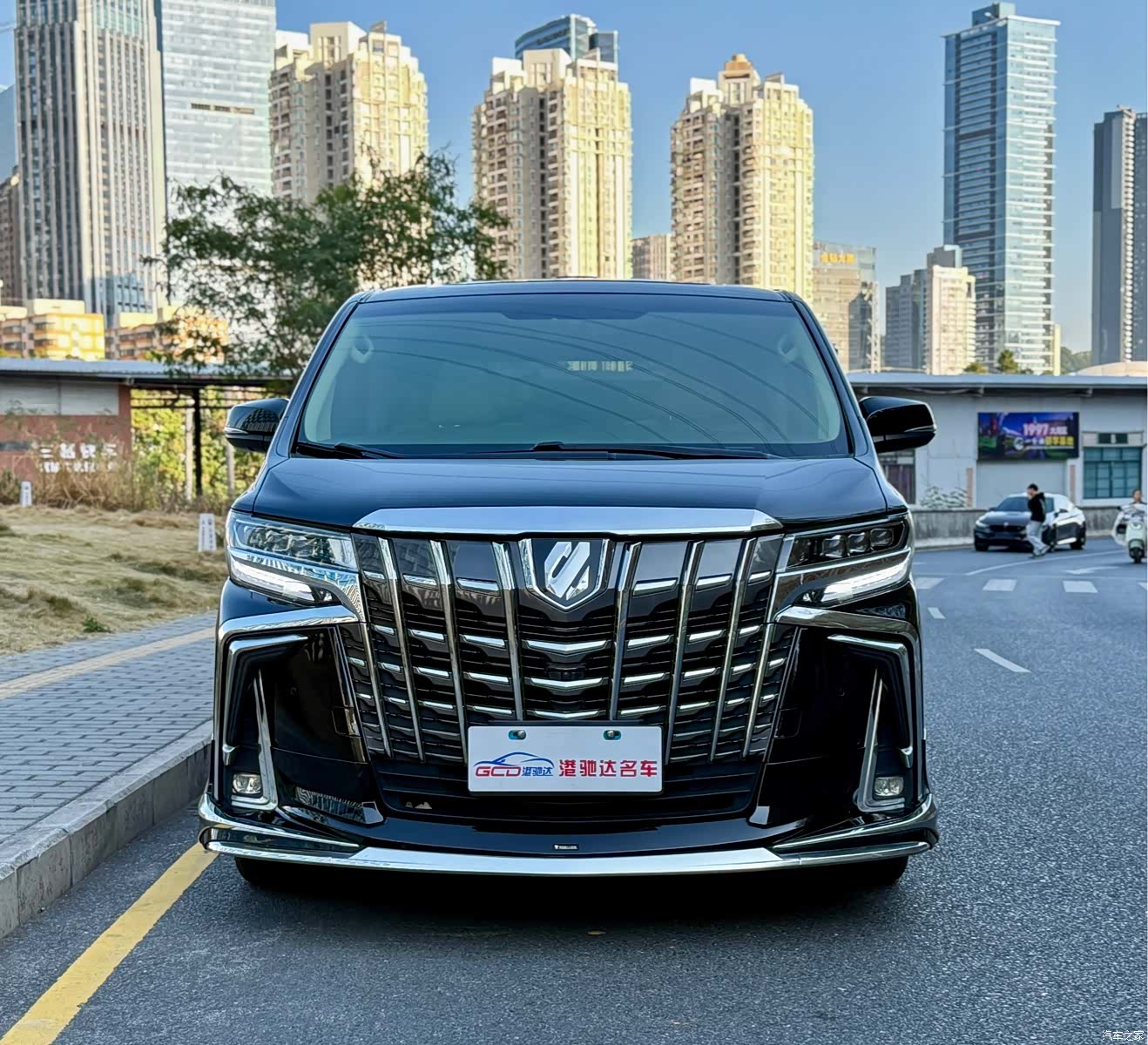 Toyota Alphard, 2017 2