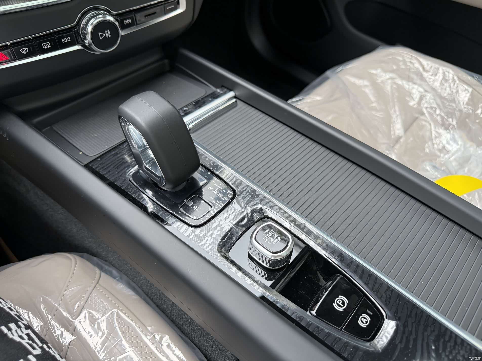 Volvo XC60, 2026 17