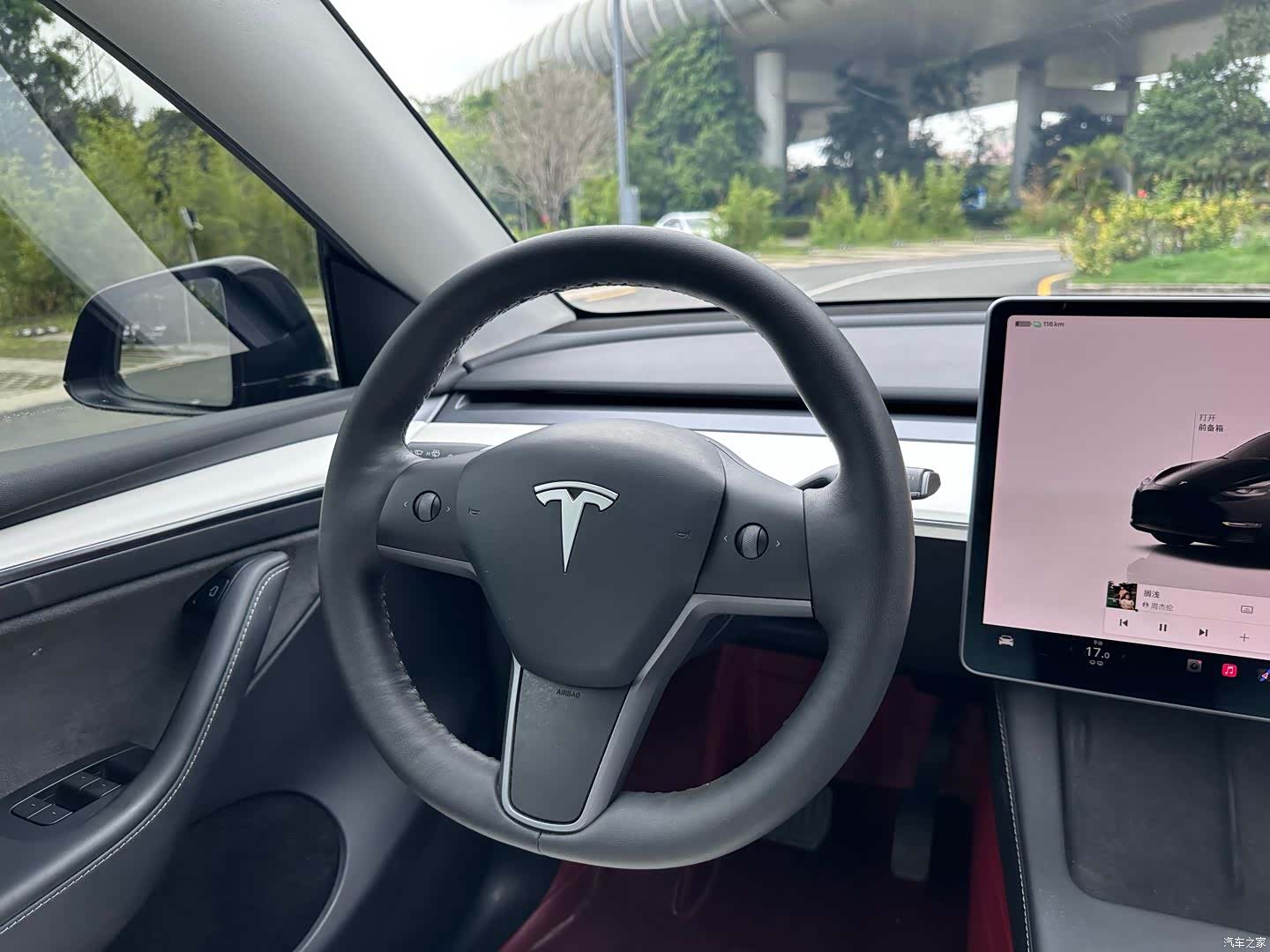 Tesla Model Y, 2022 17