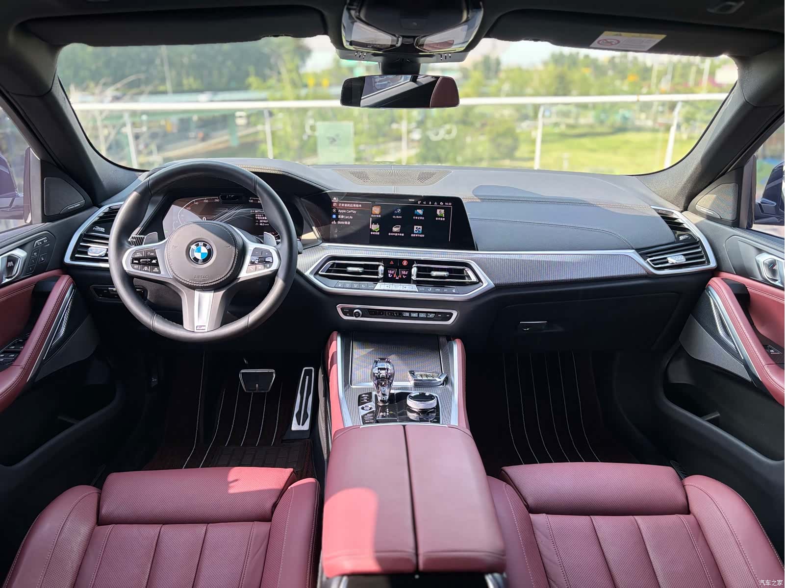 BMW X6, 2023 все фото