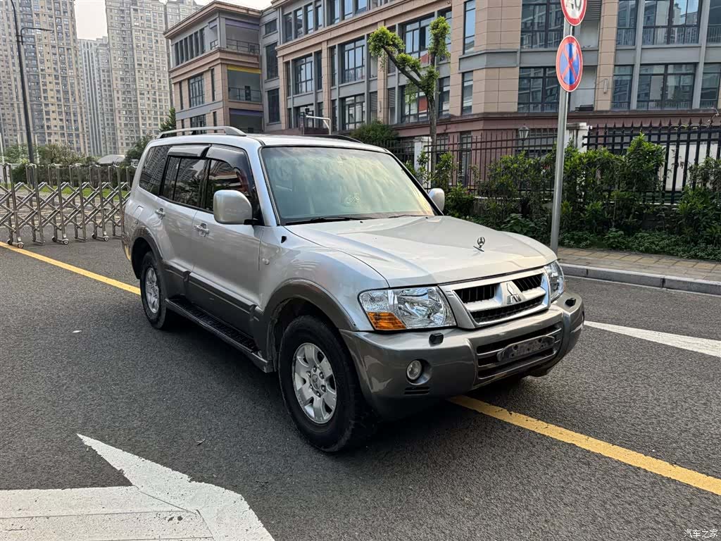 Mitsubishi Pajero, 2007 8