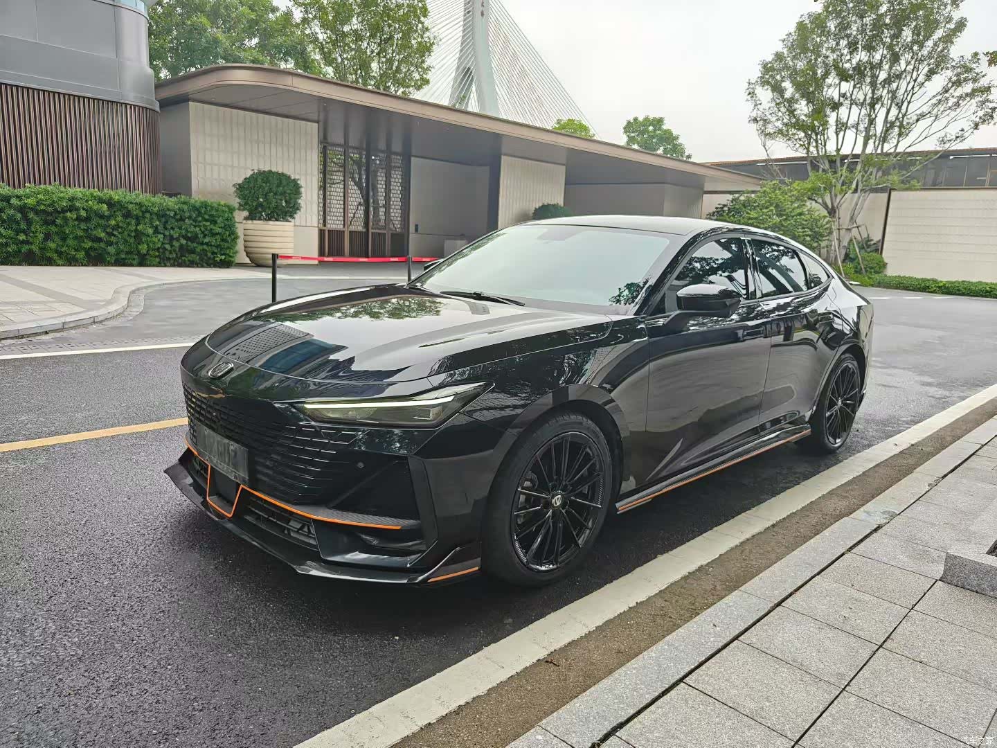 Changan UNI-V, 2023 1