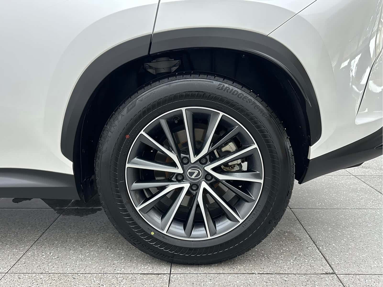 Lexus NX, 2023 16
