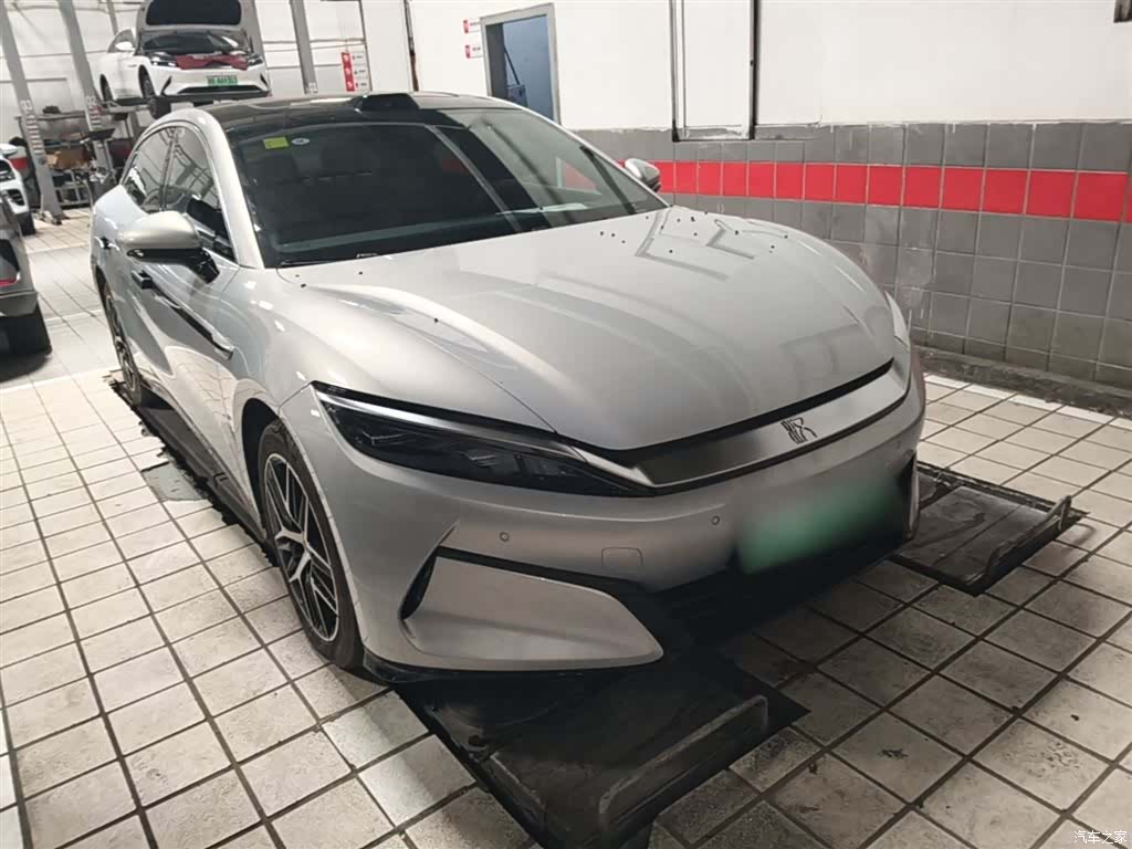 BYD Han, 2025 4