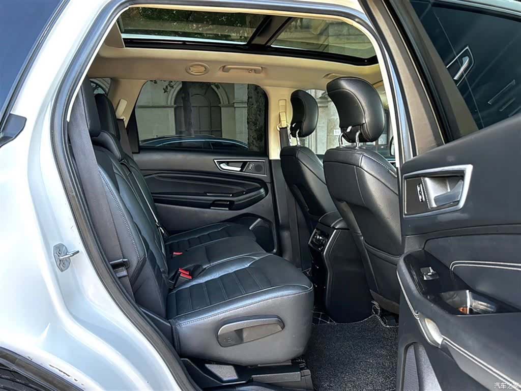 Ford Edge, 2017 18