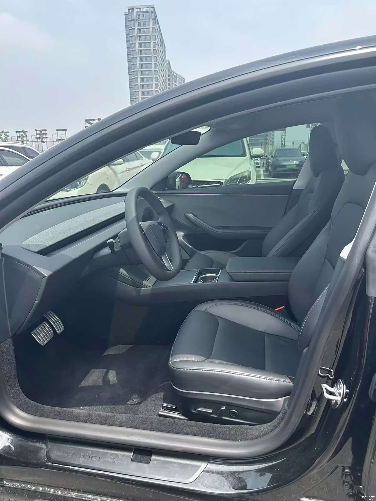 Tesla Model 3, 2026 6