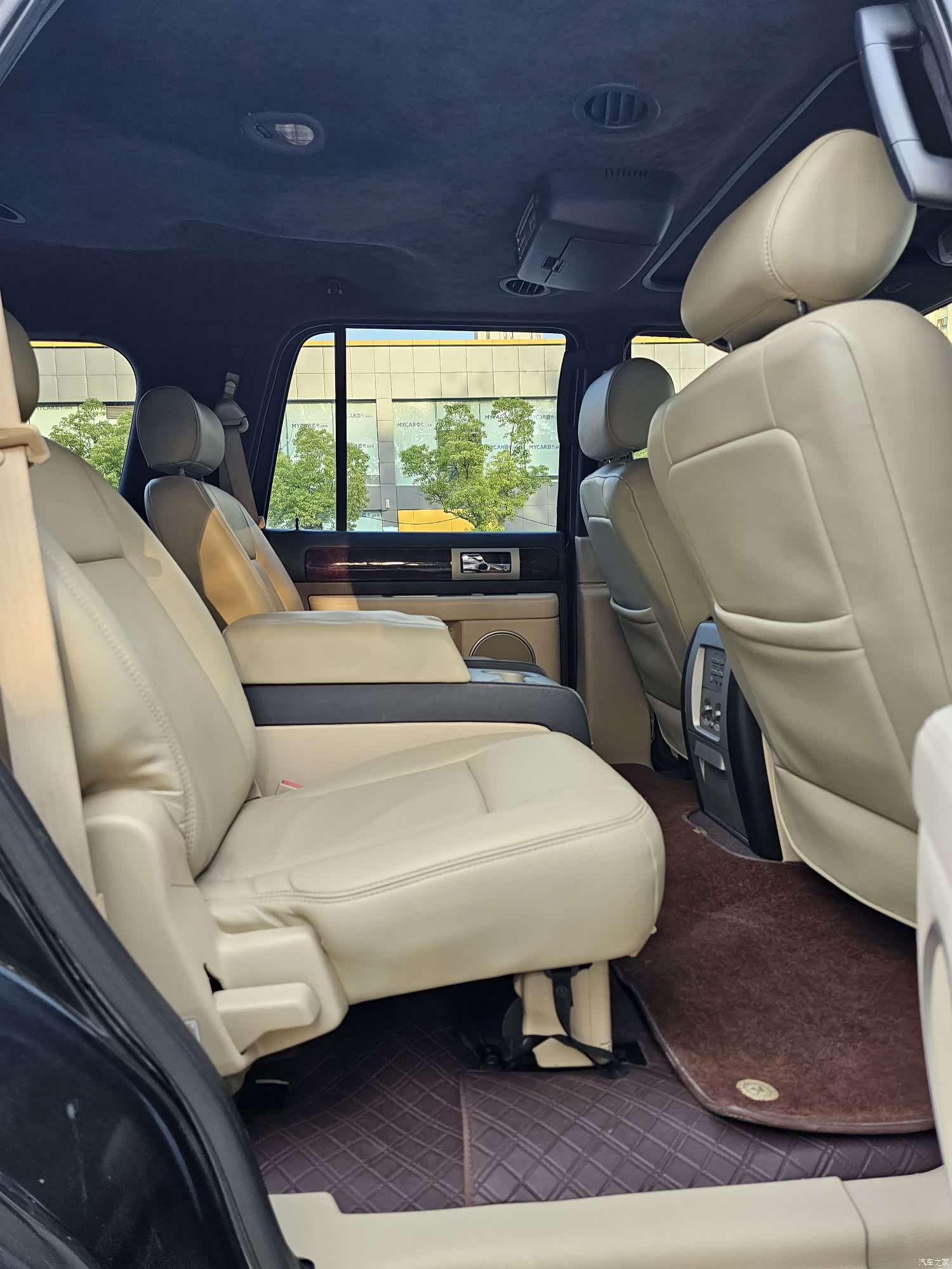 Lincoln Navigator, 2007 39