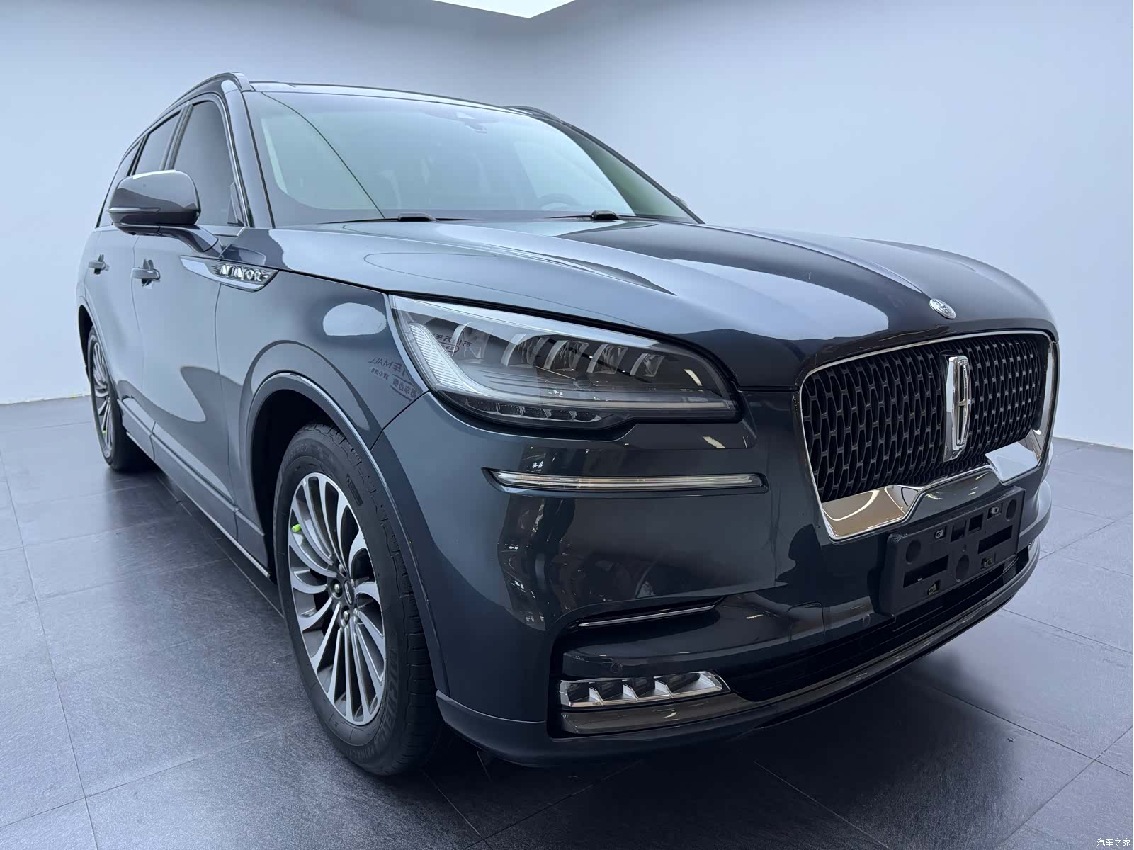 Lincoln Aviator, 2023 3