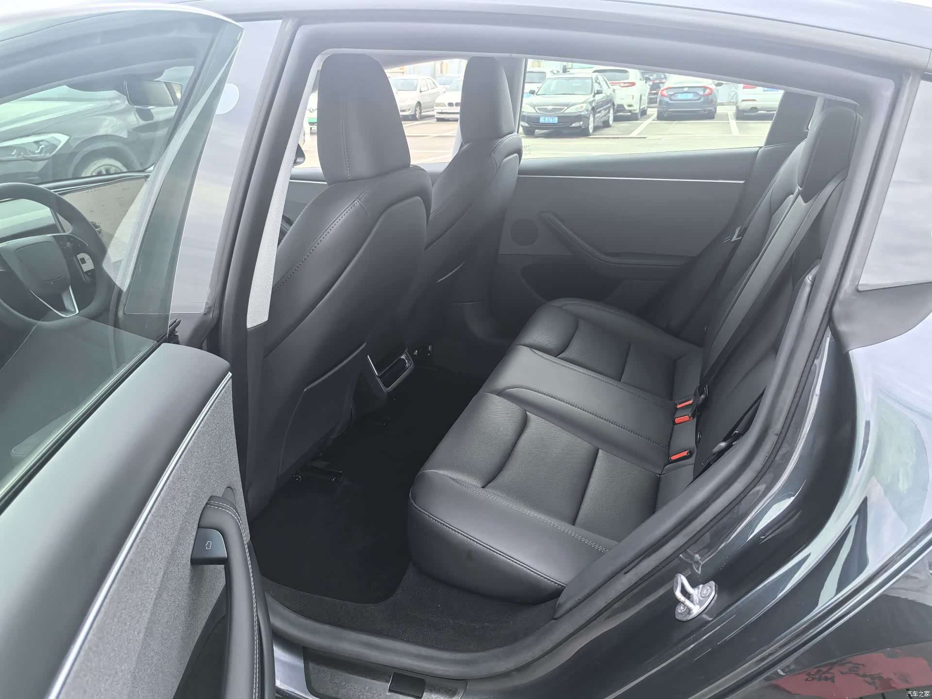 Tesla Model 3, 2024 7