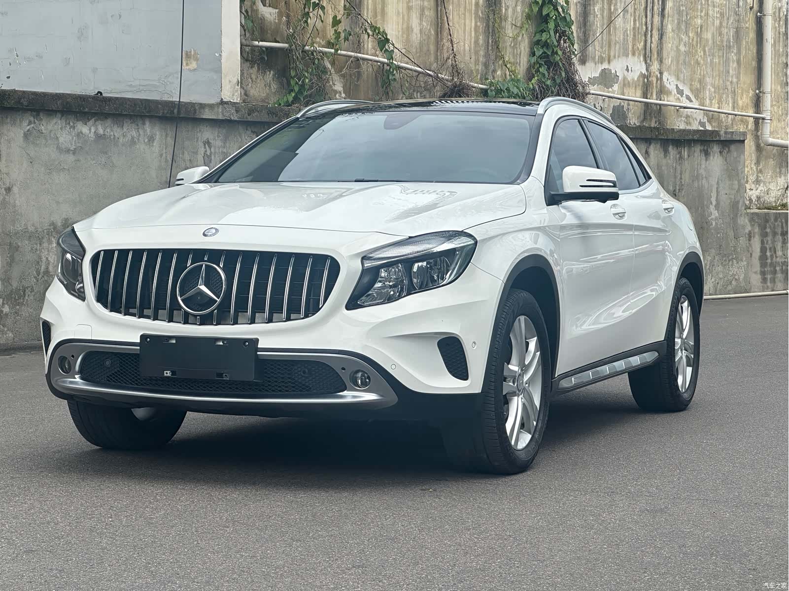 Mercedes-Benz GLA, 2016 1