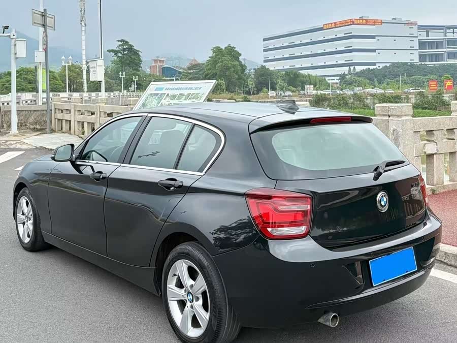 BMW 1 Series 2012, фото 4