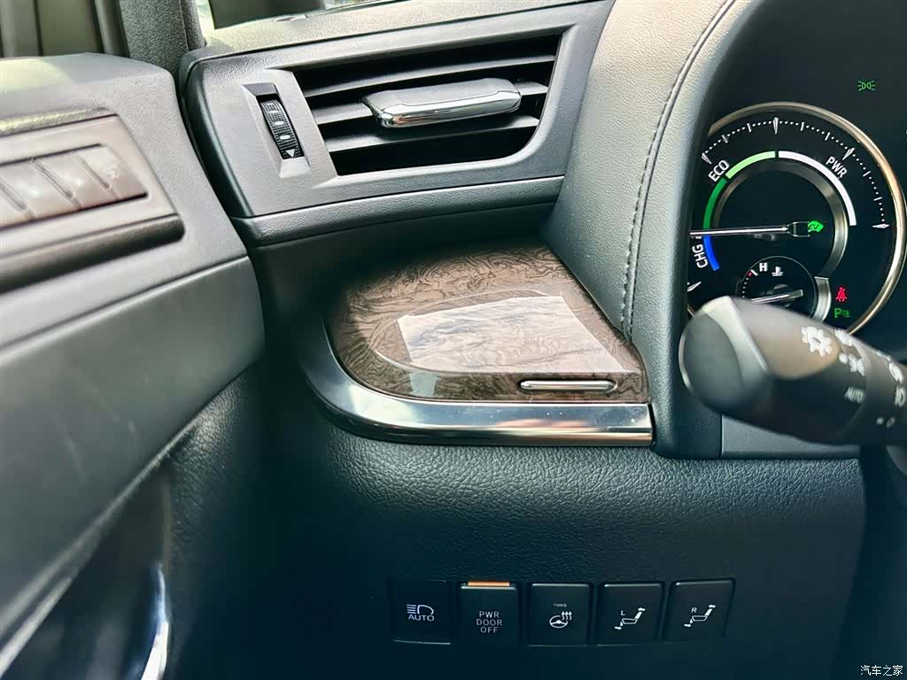 Toyota Vellfire, 2019 19