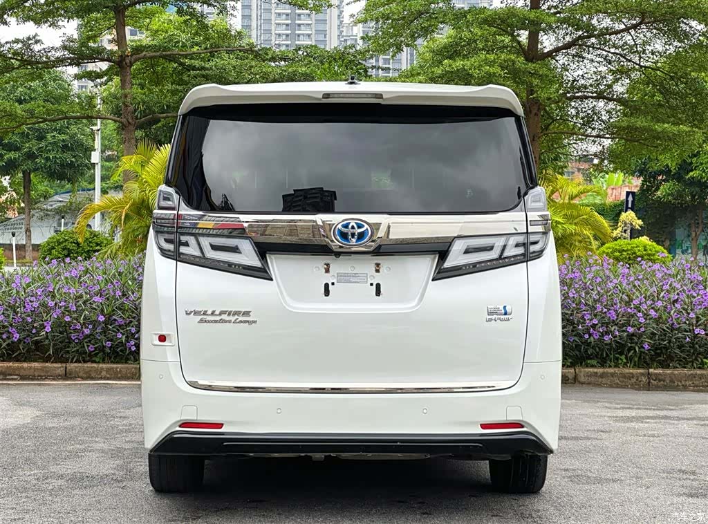 Toyota Vellfire, 2019 6