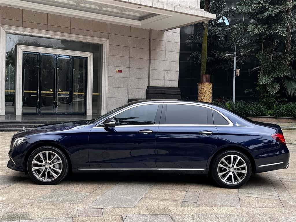 Mercedes-Benz E-Class, 2016 6