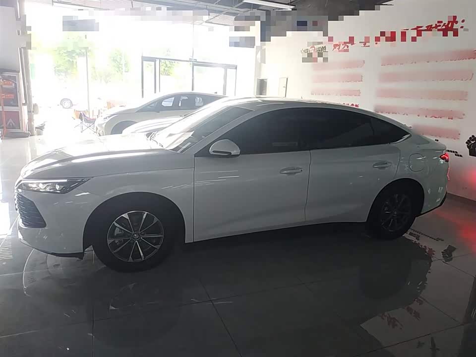 BYD Qin L BYD Qin L