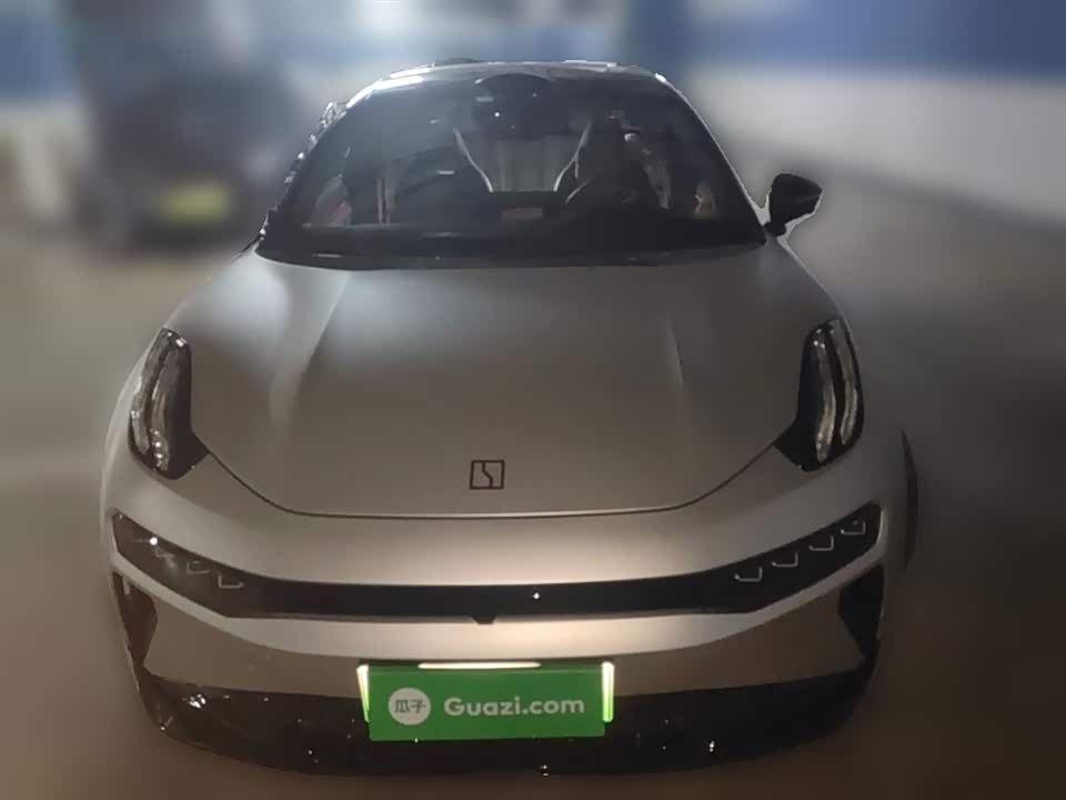 Zeekr 001