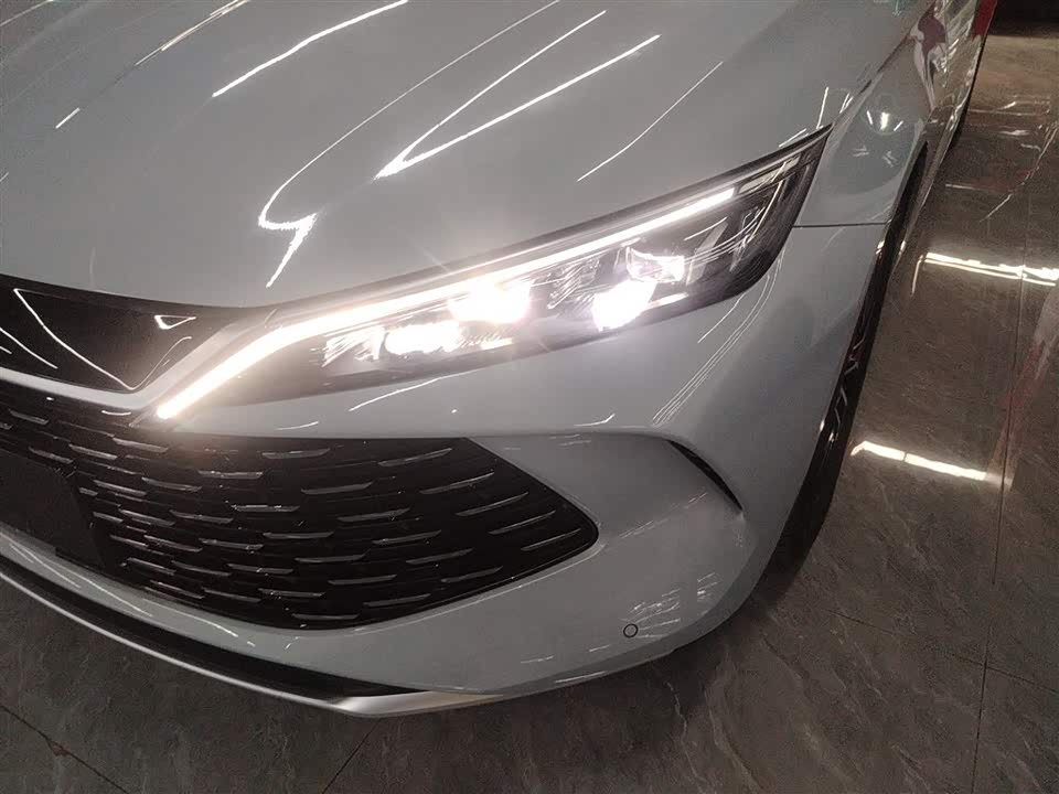 BYD Qin L BYD Qin L