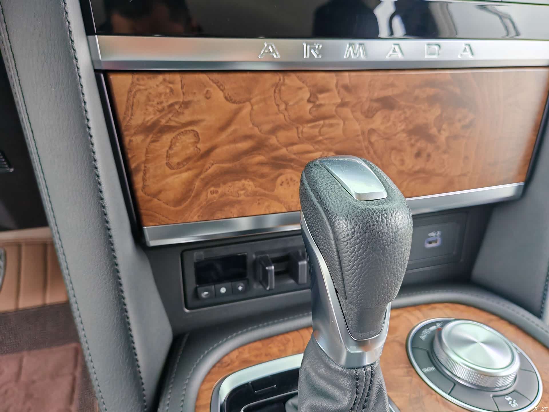 Nissan Patrol, 2023 20