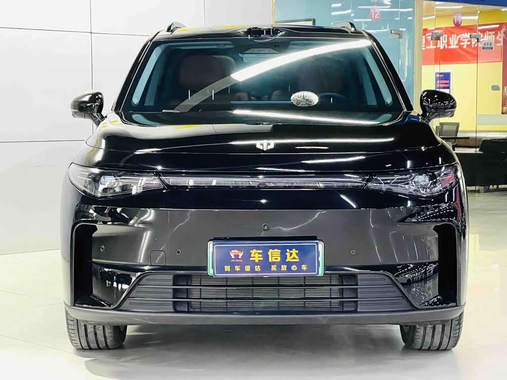 Leapmotor C16