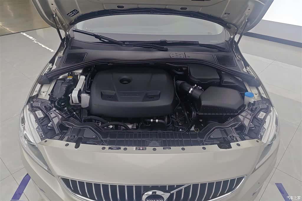 Volvo S60, 2019 10