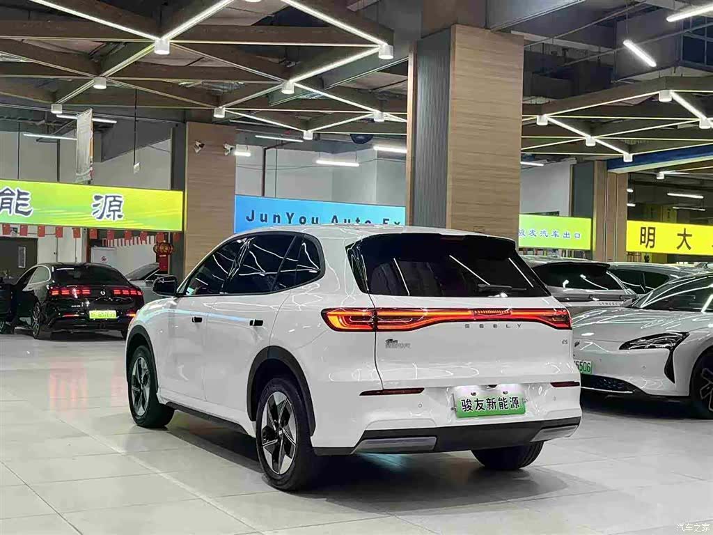 Geely Galaxy E5, 2025 3