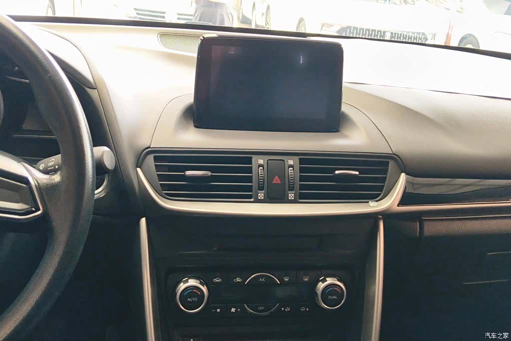 Mazda CX-4, 2017 13