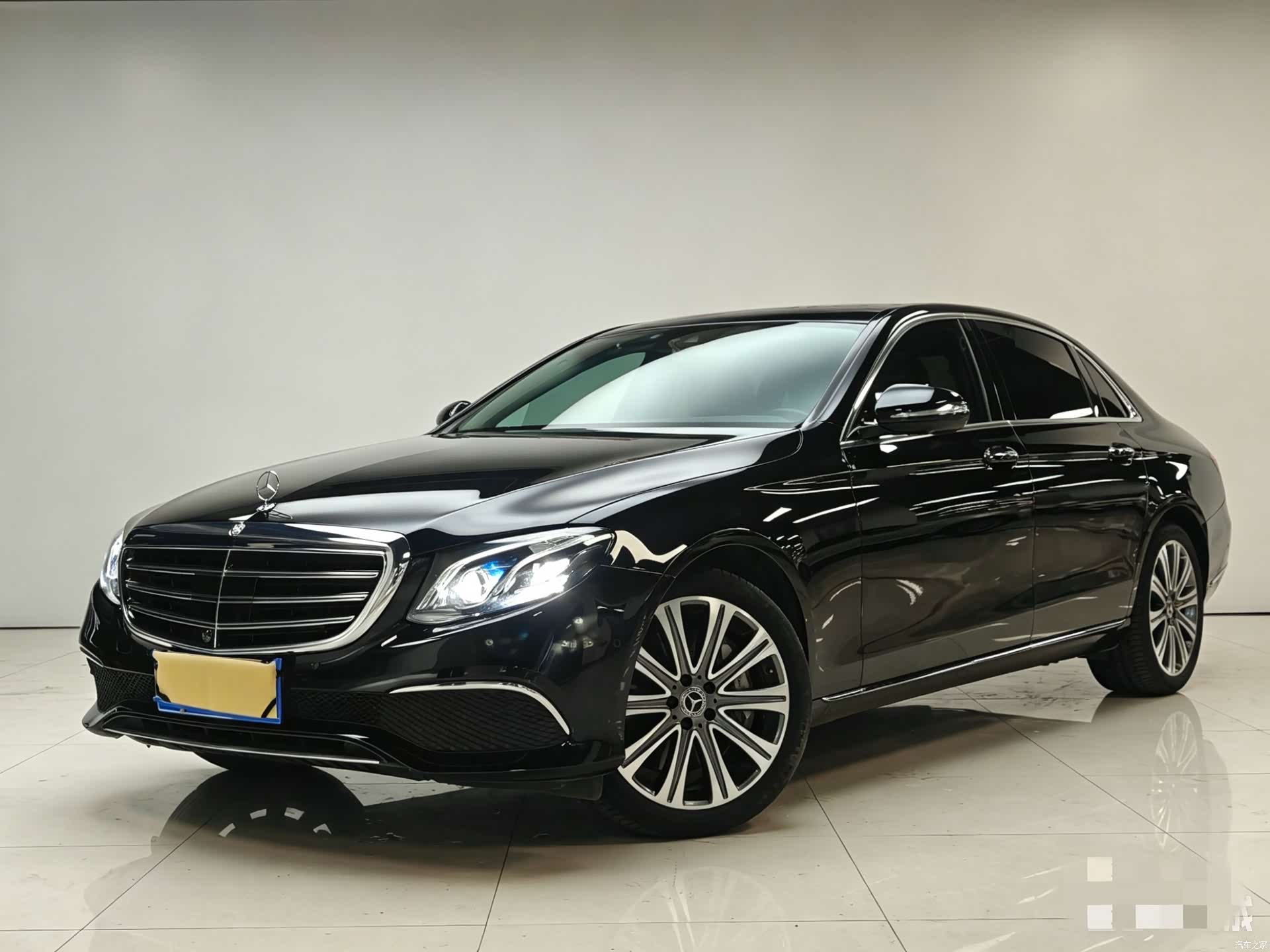 Mercedes-Benz E-Class, 2017 1