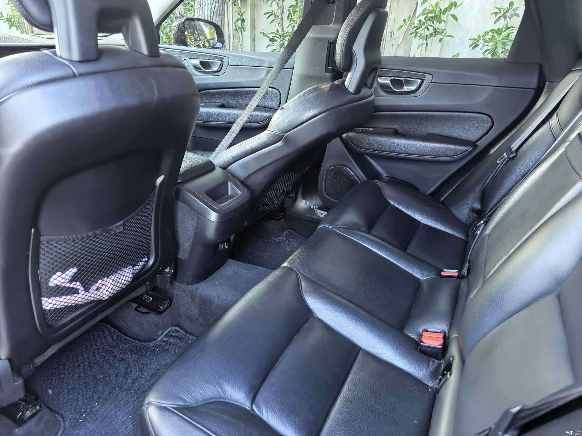 Volvo XC60, 2018 все фото