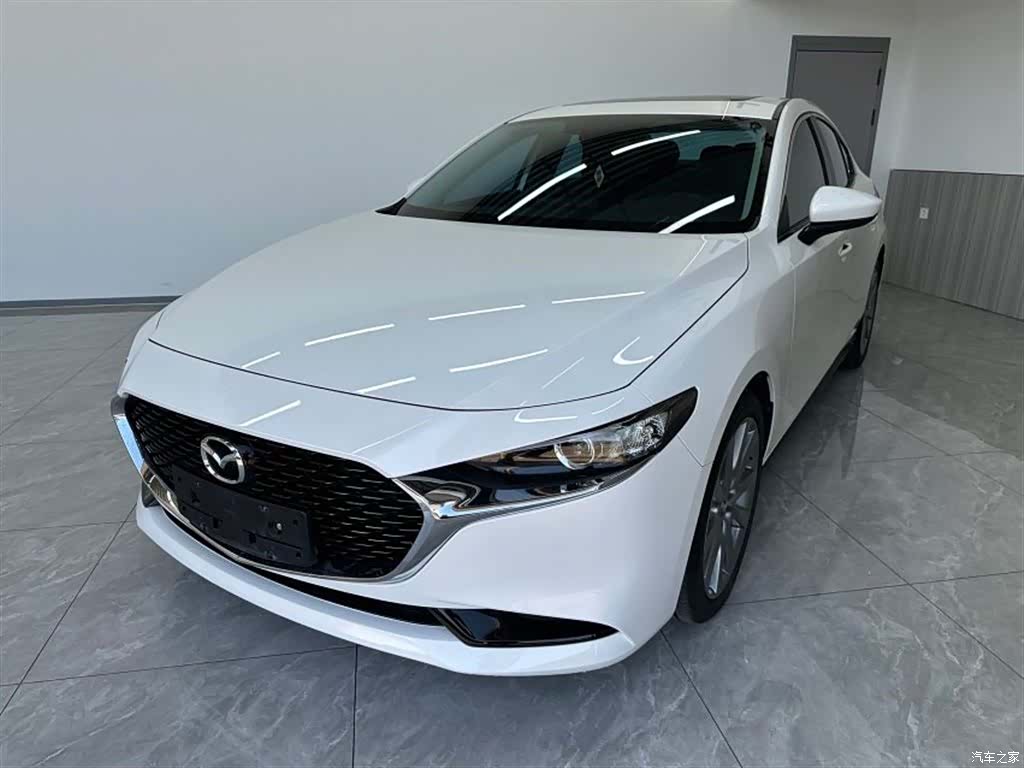 Mazda Mazda3, 2023 1