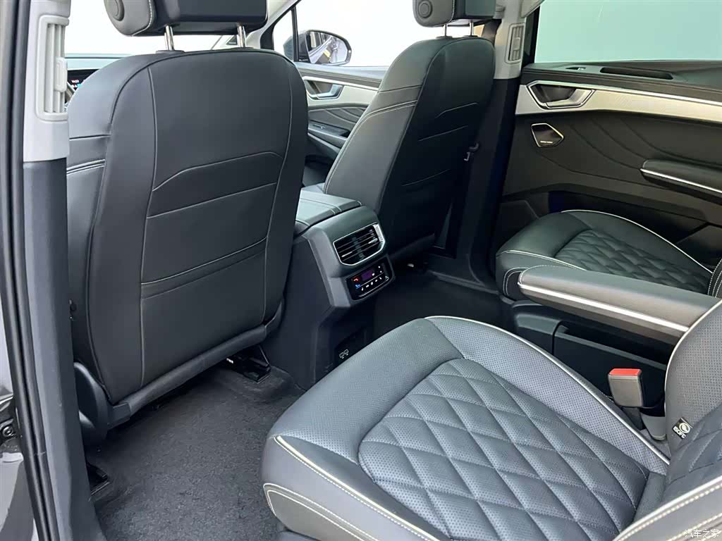 Volkswagen Talagon, 2022 19