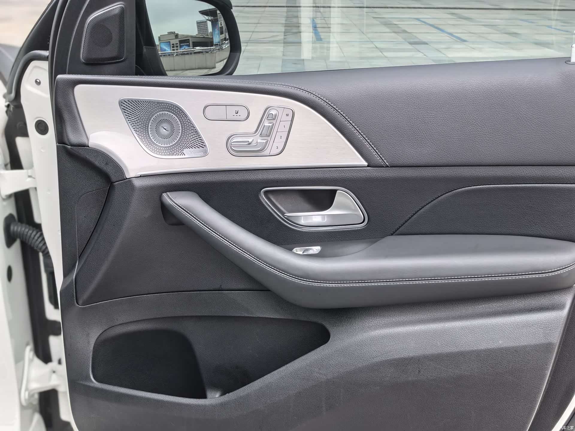 Mercedes-Benz GLE, 2020 11