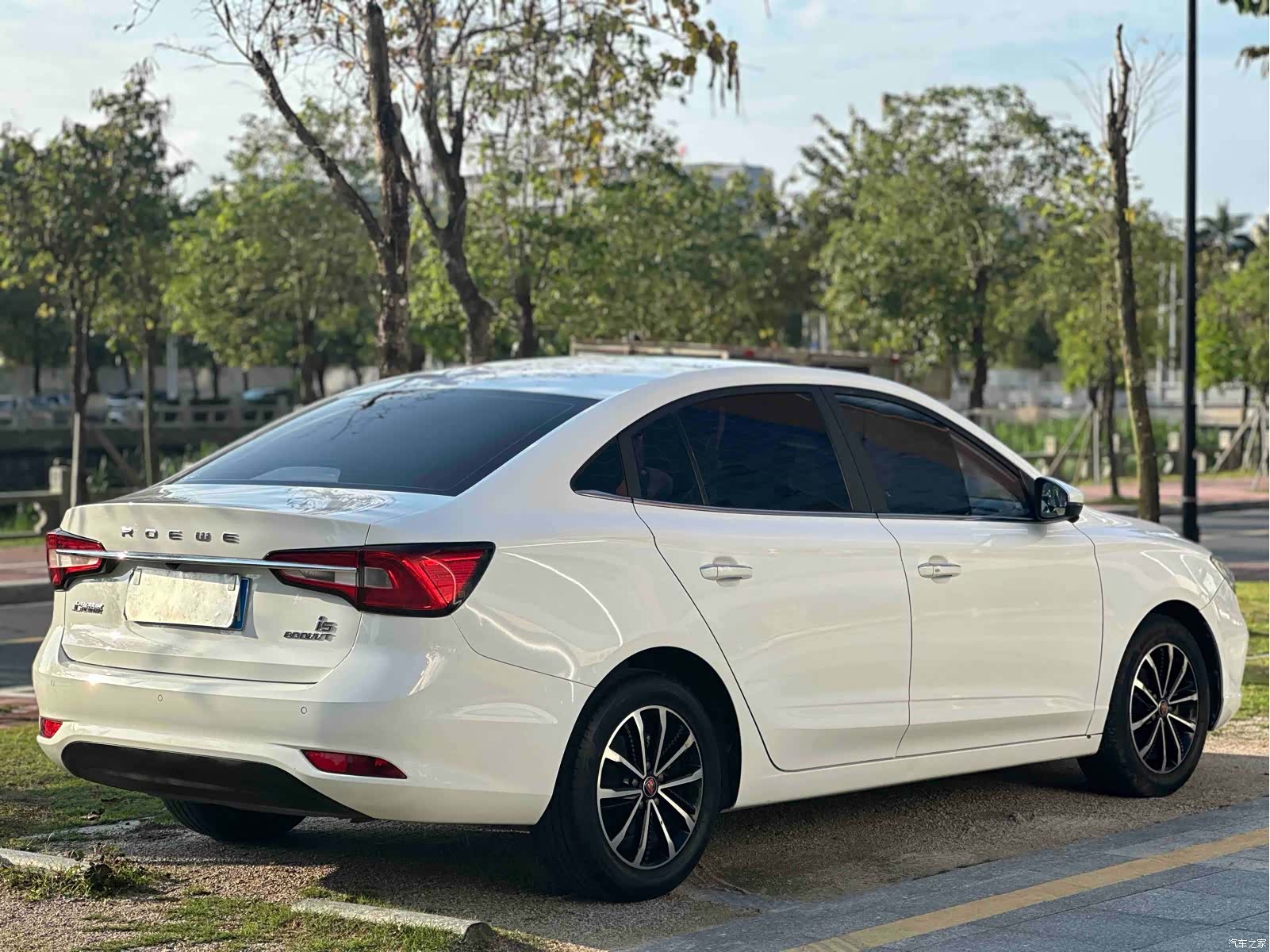 Roewe i5, 2021 16