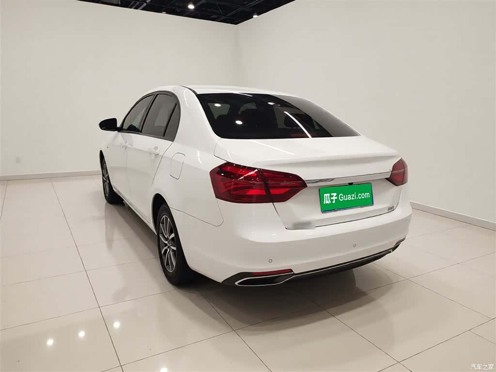 Geely Emgrand, 2020 23